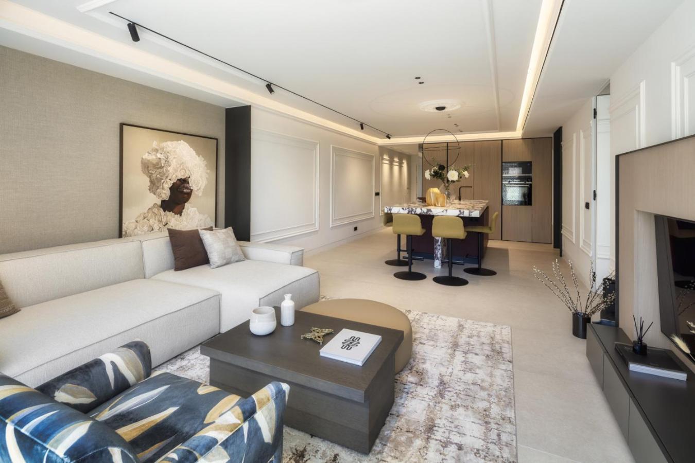 Elegant 3- Bedroom In Puente Appartement *